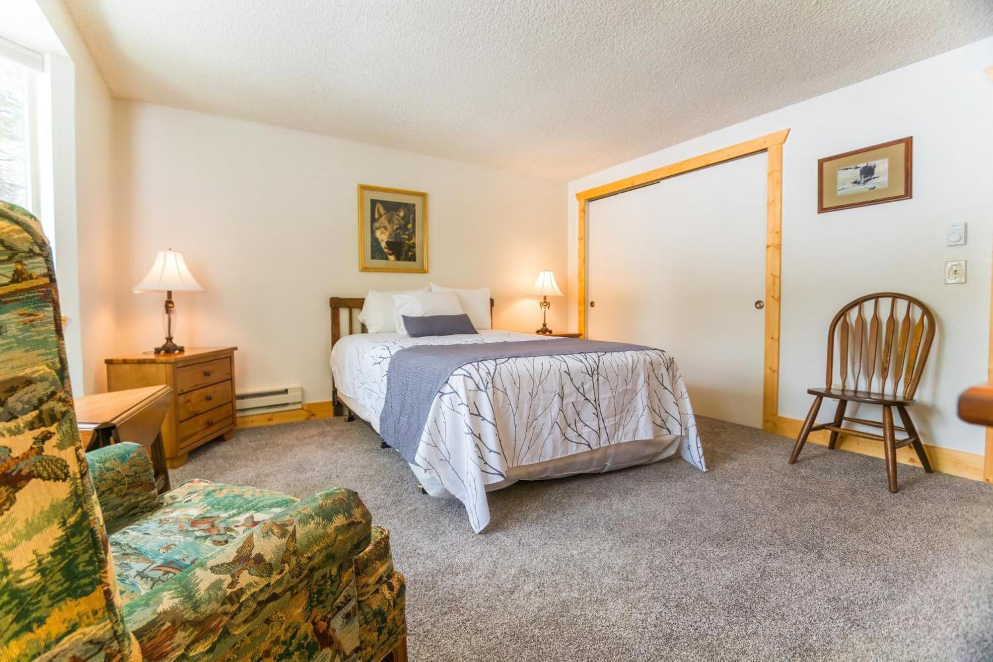 Hotel Timbers At Island Park Extérieur photo
