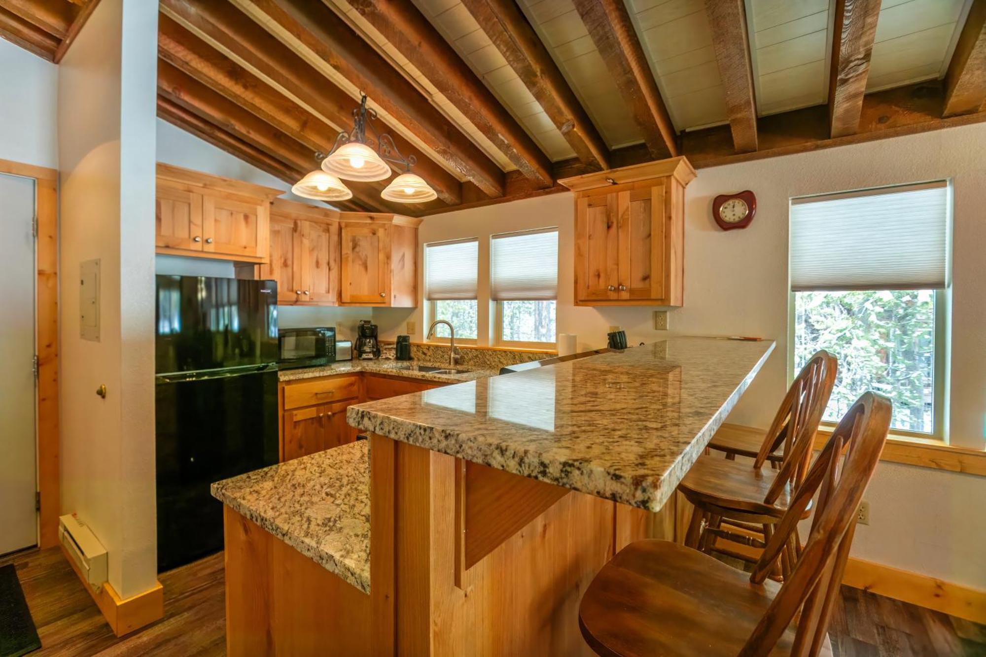 Hotel Timbers At Island Park Extérieur photo