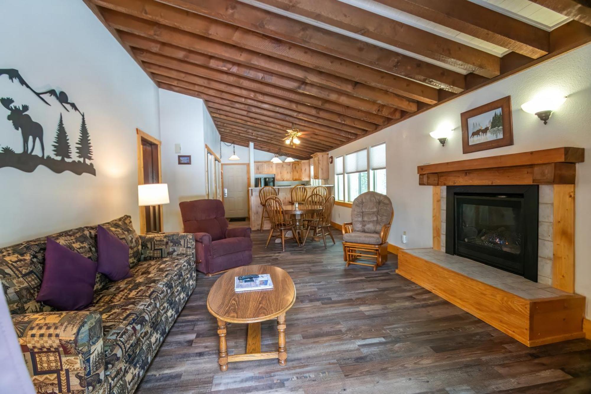 Hotel Timbers At Island Park Extérieur photo