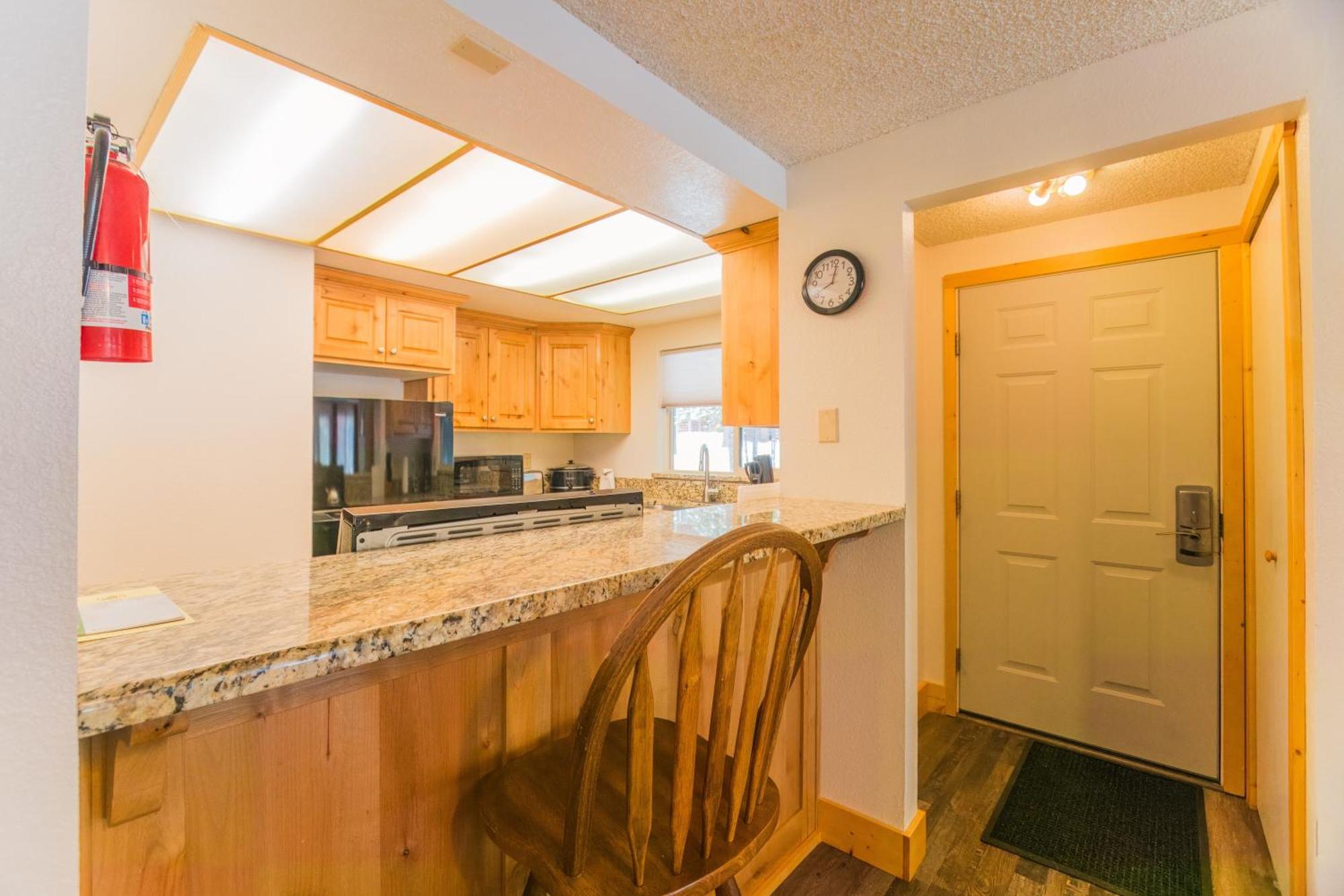 Hotel Timbers At Island Park Extérieur photo