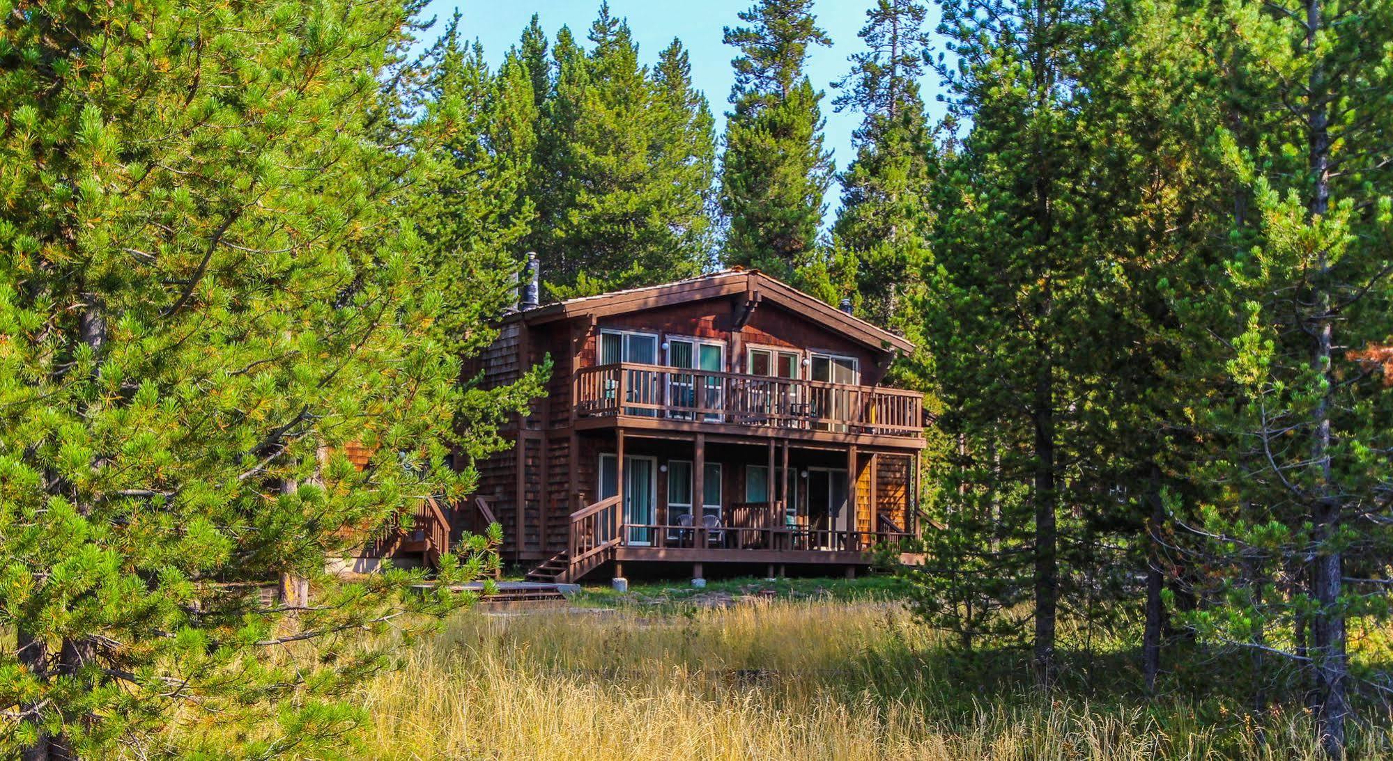 Hotel Timbers At Island Park Extérieur photo